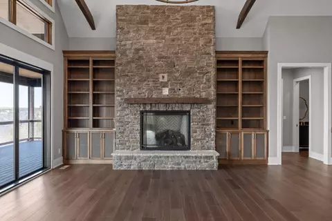 Living - 490 Pappy Rd, Jasper, TN 37347 photo 3 of 13