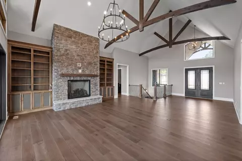 Living - 490 Pappy Rd, Jasper, TN 37347 photo 4 of 13
