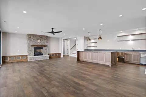 Living - 490 Pappy Rd, Jasper, TN 37347 photo 13 of 13
