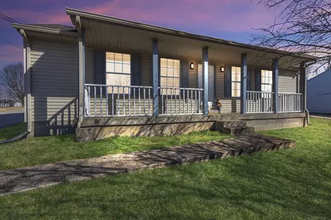 2702 Bell St, Ashland City, TN 37015