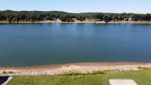 1109 River Front Dr, Clifton, TN 38425