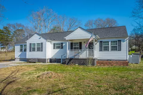142 Park St, Chickamauga, GA 30707