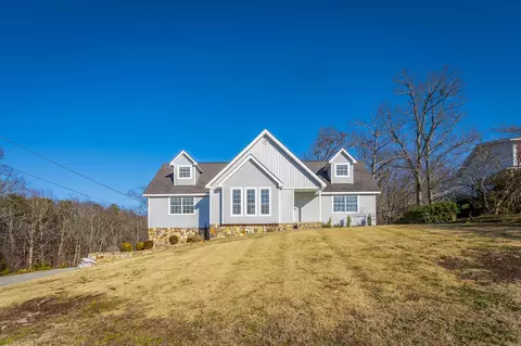 405 Lee Dr, Ringgold, GA 30736