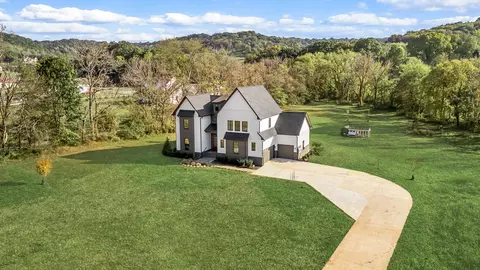 2365 Allisona Rd, Eagleville, TN 37060 photo 3