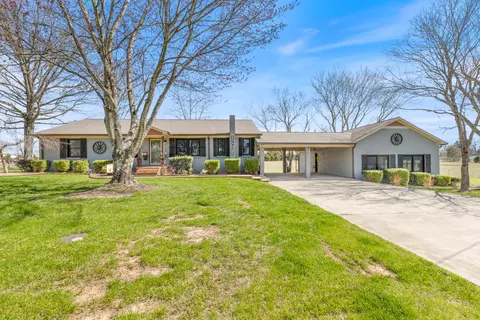 98 Breeden Rd, New Johnsonville, TN 37134