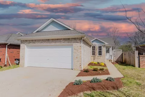 508 Federal Ct, Murfreesboro, TN 37129
