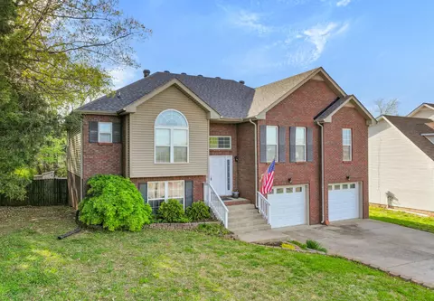 668 Superior Ln, Clarksville, TN 37043