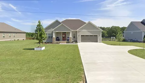 1133 Abiff Rd, Bon Aqua, TN 37025