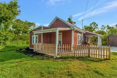 857 Bear Creek Pike, Columbia, TN 38401