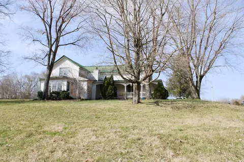1040 Eljie Rd, Cumberland Furnace, TN 37051