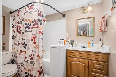 Bath - 34 Lancaster Cir, Lancaster, TN 38569 photo 3 of 3