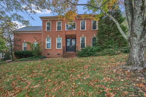 317 Brunswick Pl, Nashville, TN 37221