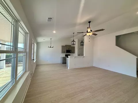 3000 Longview Ct, Dickson, TN 37055 photo 2