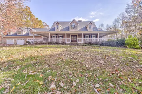 1247 Percheron Dr NW, Dalton, GA 30720