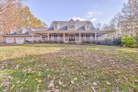 1247 Percheron Dr NW, Dalton, GA 30720