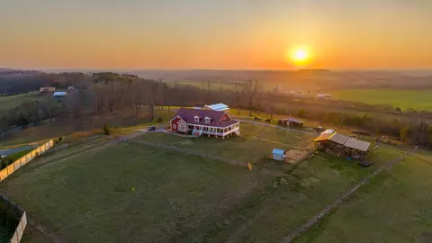 225 County Road 728, Riceville, TN 37370