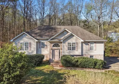 123 Tracey Pl, Rossville, GA 30741
