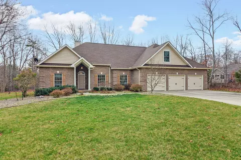 22 King John Ln, Crossville, TN 38558