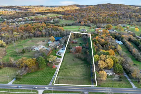 7492 Nolensville Rd, Nolensville, TN 37135
