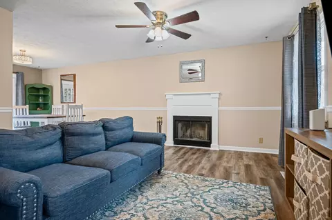 2105 Wolfe Rd, White Bluff, TN 37187 photo 4