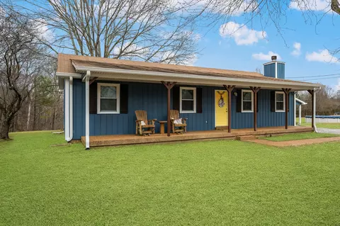 2105 Wolfe Rd, White Bluff, TN 37187 photo 2