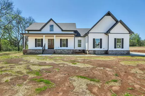 215 Unionville Chapel Hill Rd, Unionville, TN 37180