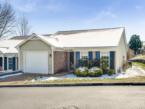 312 Cana Cir, Nashville, TN 37205
