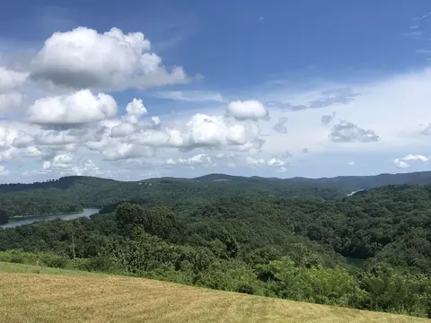 62 Catfish Ln # A, Celina, TN 38551