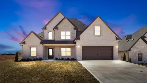 406 Blackjack Oak Ct, Clarksville, TN 37043