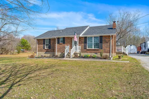 1045 Eastside Rd, Ashland City, TN 37015