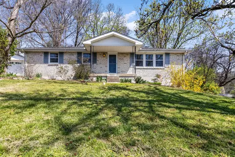 602 Glenpark Dr, Nashville, TN 37217