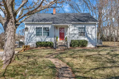 301 7th Ave, Columbia, TN 38401