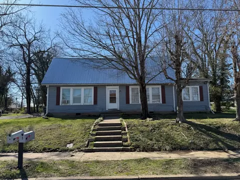 405 Hedgemont Ave, Fayetteville, TN 37334