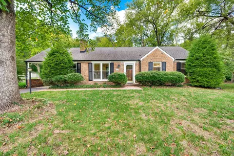 3401 Springbrook Dr, Nashville, TN 37204