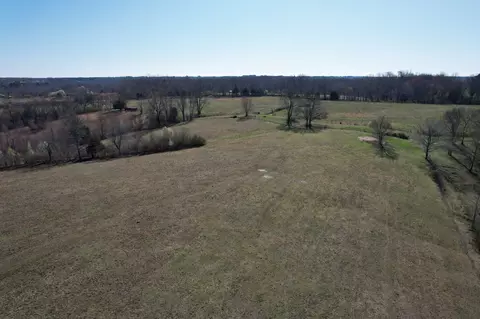 609 Clax Branch Rd, Loretto, TN 38469 photo 4