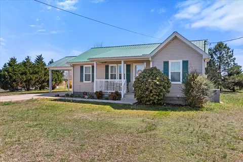 202 Hurst Rd, Hohenwald, TN 38462