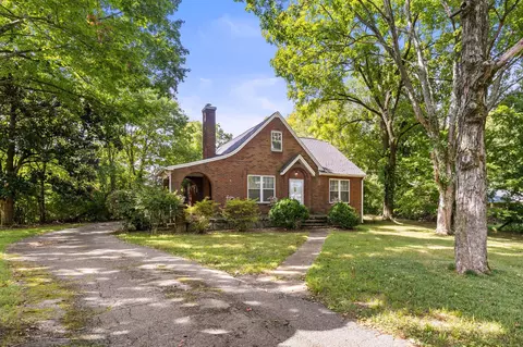 1460 Golf Club Ln, Clarksville, TN 37040