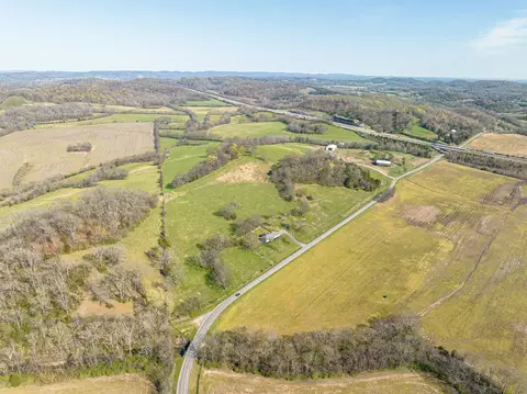 1914 Thompsons Station Rd W, Thompsons Station, TN 37179