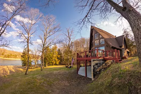 366 Redford Ln, Lynchburg, TN 37352