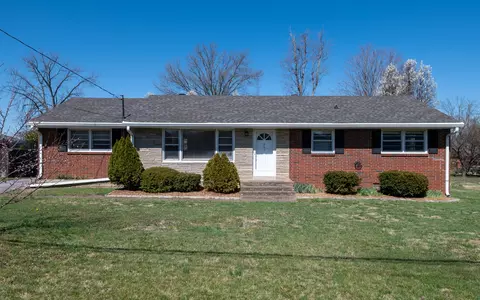 407 Eastland Ave, Lebanon, TN 37087