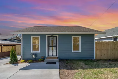 803 46th Ave N, Nashville, TN 37209
