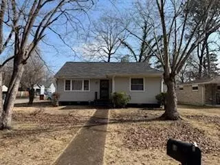 616 Castle Dr, Chattanooga, TN 37411