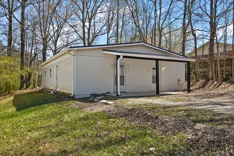 404 Chamberlain Dr, Tullahoma, TN 37388