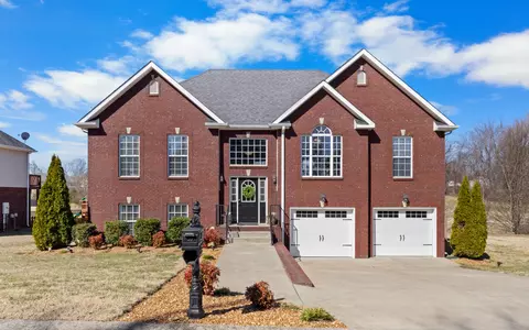 998 Granite Trl, Adams, TN 37010