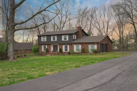 366 Riverbend Country Club Rd, Shelbyville, TN 37160