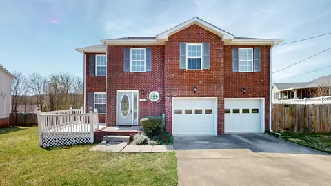 2474 Elkmont Dr, Clarksville, TN 37040