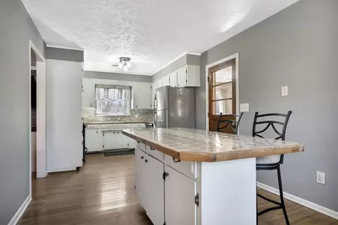 Kitchen - 519 Ridgemont Dr, Dickson, TN 37055 photo 1 of 3