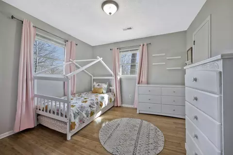 Bedroom - 519 Ridgemont Dr, Dickson, TN 37055 photo 3 of 5