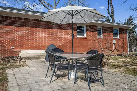 Exterior - 519 Ridgemont Dr, Dickson, TN 37055 photo 6 of 8