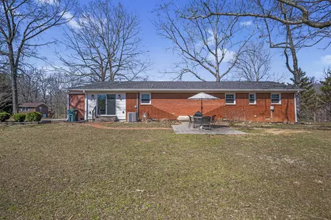 Exterior - 519 Ridgemont Dr, Dickson, TN 37055 photo 7 of 8